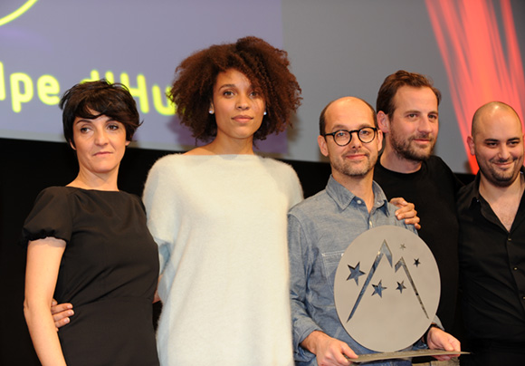 100. Le prix spécial du jury « Pas très normales activités »