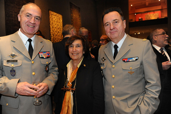 11. Le général Martial de Braquilanges, gouverneur militaire de Lyon, Gisèle Lombard (Le Progrès) et le général Christian Peraldi