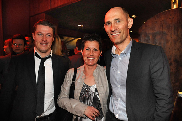 14. Mathieu Renaud (LOU Rugby), Elodie Nardone (Décathlon) et son époux Martial (OL)