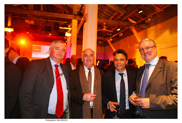17. Gérard Cormorèche, président du Crédit Mutuel CE, Marcel Demange (EDF), Olivier Bernardeau (Olympique Lyonnais) et Jean-Luc Duflot, directeur régional LCL