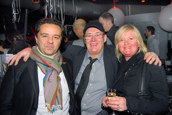 20. Le photographe Chris, Guy Bardel (Rhône Service Hôtellerie) et Pascale