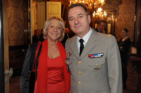 2. Evelyne Curreau et le général Christian Peraldi