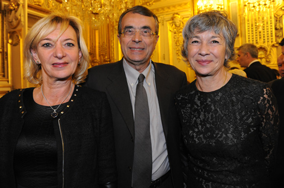 4. Marie-Odile Fondeur, adjointe au Commerce, Jean-Jack Queyranne, président du Conseil Régional et Florence Verney-Carron, consul des Seychelles