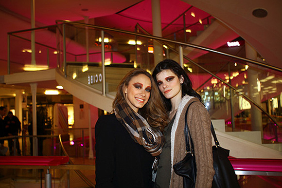 10. Charline et Clémentine, mannequins Vip Model 