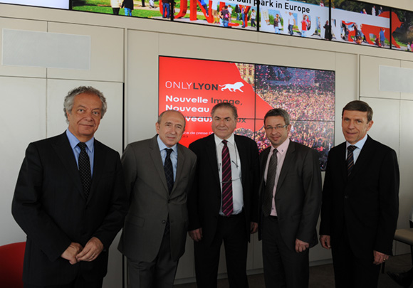 12. Philippe Grillot, président de la CCI de Lyon, Gérard Collomb, sénateur maire de Lyon, Daniel Martin (Département du Rhône), Lionel Flasseur (OnlyLyon) et Jacques de Chilly (Aderly-Invest In Lyon)