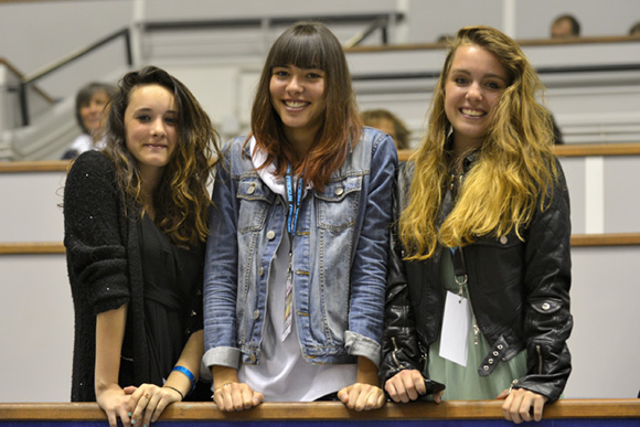 13. Les supportrices de « Cambé »