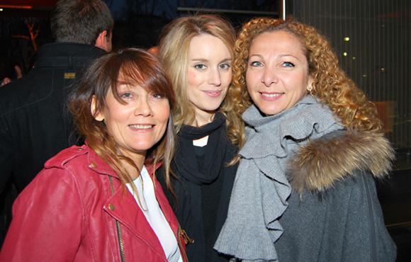 37. Valérie, Sarah et Nathalie Garde