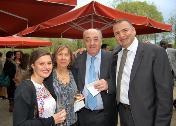 7. Camille Ehret, Isabel et Pedro Lazzaro (Iber Banco CIC) et Simon Hoayek (Byblos)