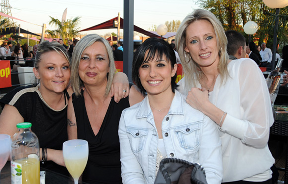 10. Sandrine, Paola, Marianne et Mimi