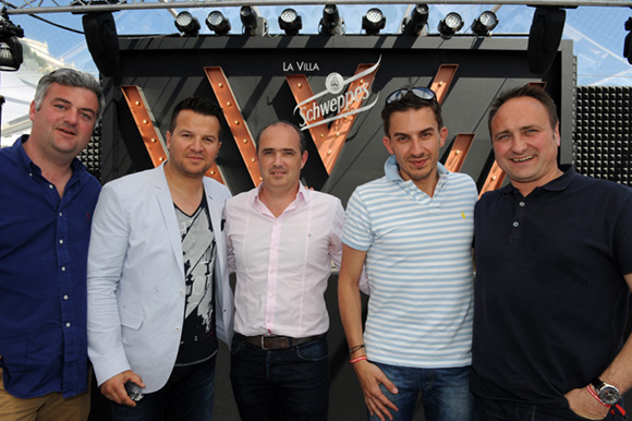 1. Thibaud, Damien, Eric, David et Paul (Schweppes)