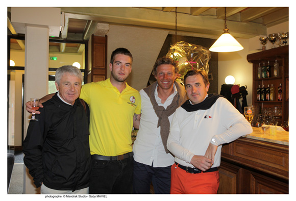 18. Hervé Masson (Ministère du redressement productif), Carmi, Dominique Pene (Golf Tour de Salvagny) et Hervé Arnal (Darty) 