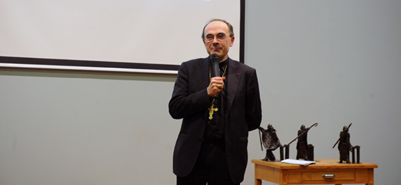 18. Le Cardinal Barbarin
