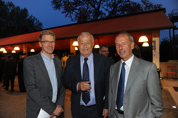 21. Amaury Dewavrin, Alain Mérieux et le Général Gilles Barrié