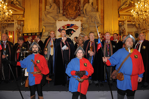 23. Discours sous haute surveillance