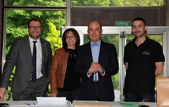 3. Christophe Cheveu d’Or, Sandrine Gallardo, Maitre Jean-Claude Anaf et Romain Guelaud (Anaf Auto Auction)