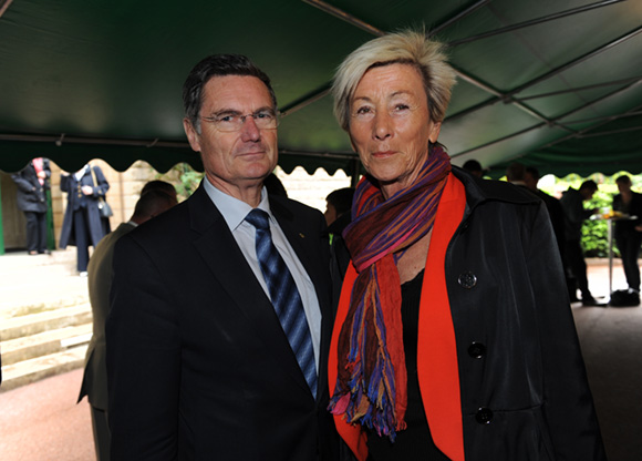 19. Christian Gelpi, président du comité des fêtes de la ville de Lyon et son épouse Yolande