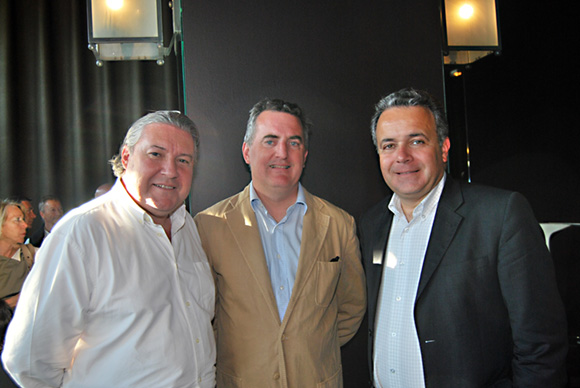2. Fabrice Audoin et Gilles Francez (Champagne Gosset), Denis Broliquier, maire du 2e arrdt