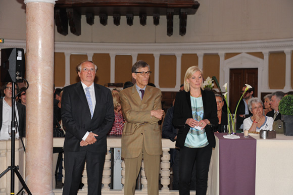 6. Guy Barret, maire de La Mulatière, Michel Chapas, maire de Sainte Foy et Patricia Bizeau (propriétaire de la chapelle Sainte Foy) 