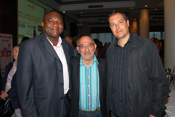 35. Jean-Eric Sendé (Action Basket Citoyen), Mario de Filippis (Adjoint aux Sports Lyon 7) et Fabrice Chalendar (entraîneur de l’ASUL Lyon Volleyball)