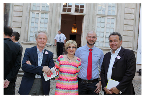 45. François Royer (adjoint au maire du 2ème), Marie-Claire Noyerie, Maximilien Durand (Musée des Tissus et Musée des Arts Décoratifs) et Denis Broliquier, maire du 2ème