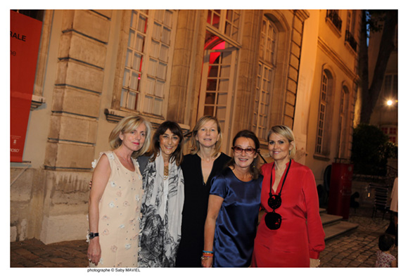 50. Françoise Chatelon (pharmacie Chatelon), Sophie Turion, Julianna Molnar, Pascale Pidault (Design et Bains) et Claude Cartier 
