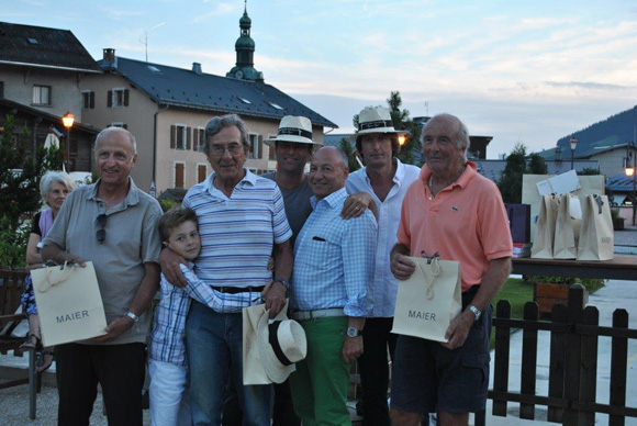 29. Jean-Louis Maier récompense la triplette Lucchini, Sondaz et Boissieux