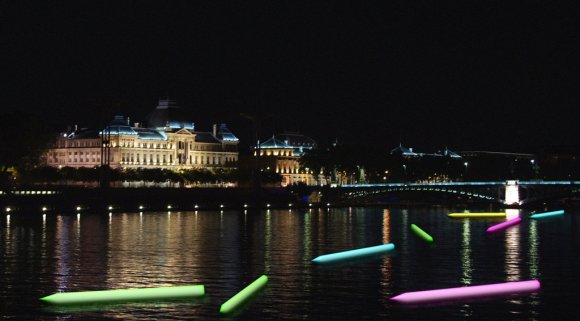 22. "Les Crayons de Couleurs". Rhône - En amont de la passerelle du collège Pont Morand (6e)