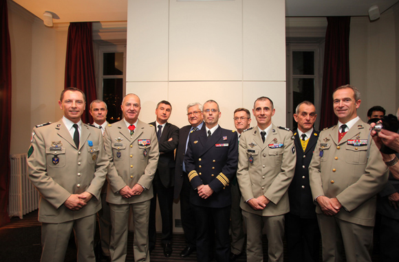 Le colonel Gilles Coulougnon, Officier de l’Ordre National du Mérite