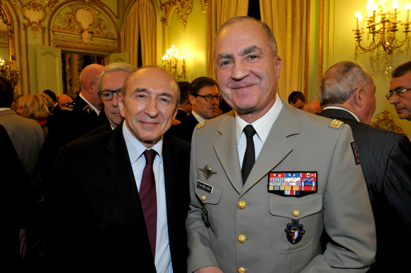 23. Gérard Collomb, sénateur-maire de Lyon et le général Martial de Braquilanges, gouverneur militaire de Lyon