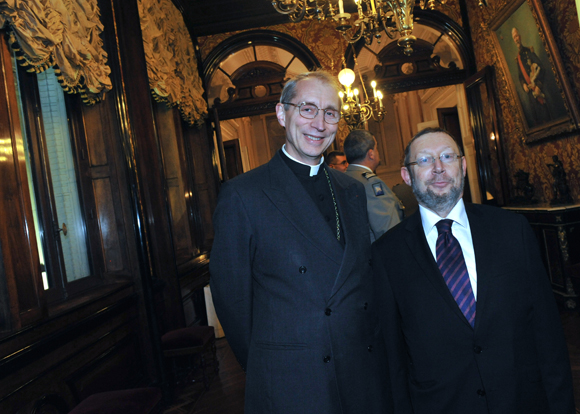 31. Monseigneur Patrick Legal, évêque auxiliaire de Lyon et Richard Wertenschlag, grand rabbin de Lyon