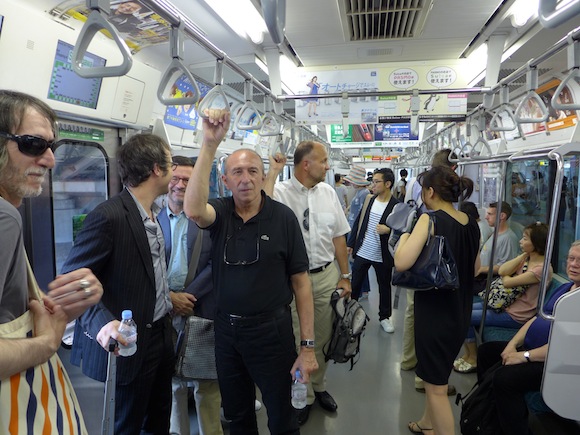 Municipales 2014. Un métro de retard pour Gérard Collomb