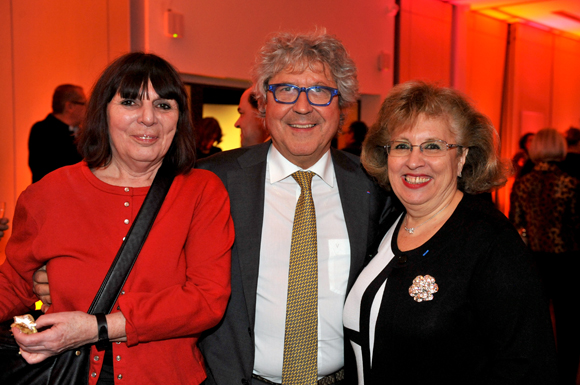 38. Nadine Gelas vice- présidente du grand Lyon, Roland Bernard, vice-président du Grand Lyon et Evelyne Haguenauer, adjointe aux Anciens combattants