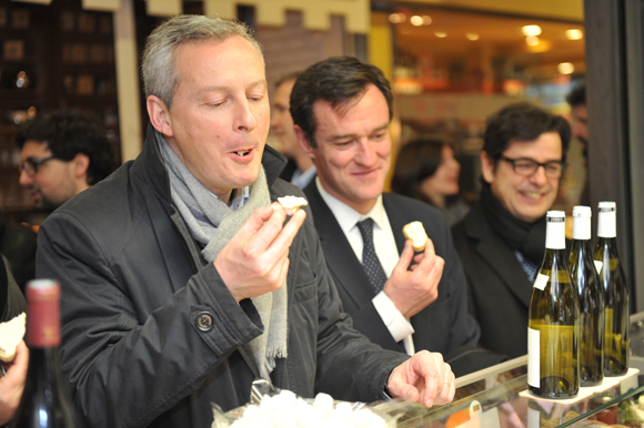 4. Bruno Le Maire a l’air séduit. Tartine 1 – Bruno 0. Michel Havard, lui, prend des forces pour les municipales.