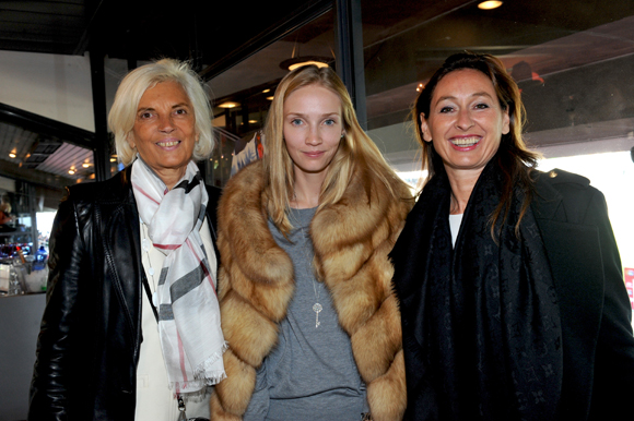 12. Anne Revillon, Anna Ryboloviev et Nathalie Echinard