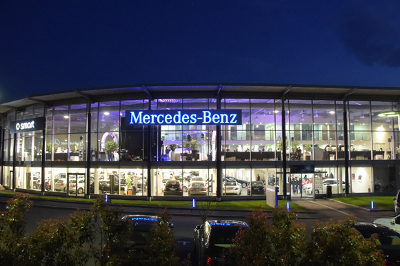 1. Nouvelle concession Mercedes-Benz à Saint Fons