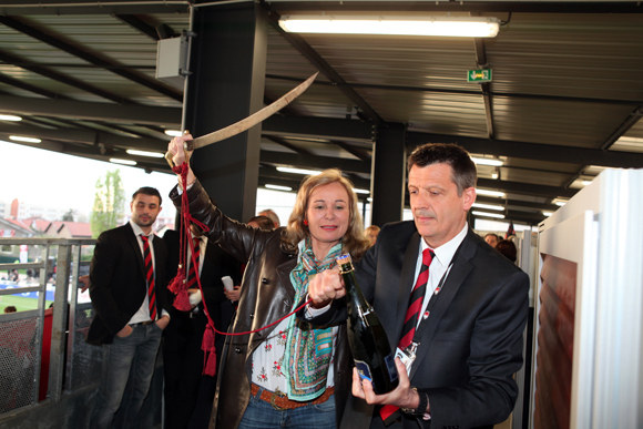 20. Isabelle Bernard (Nissan) et Thierry  Bouchet (champagne de Venoge)