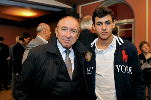 21. Gérard Collomb, sénateur maire de Lyon et son fils Alexandre 