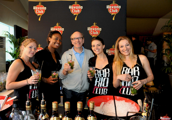 2. Anne-Laure, Julie, Thierry Stéphant (Pernod), Agathe et Jessica (Barrio Club)