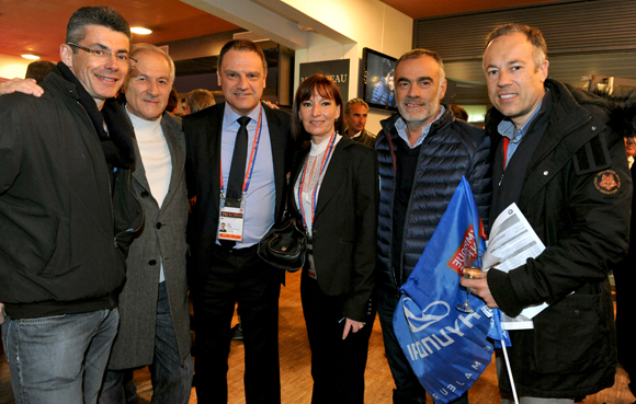 24. Philippe Gauvreau (Halles 9), Jean-Claude Voituret, Serge Bex (OL), son épouse Catherine (Champagne Duval-Leroy), Christian Coulot (Renault Lyon Ouest) et François Claise (Numéricable)