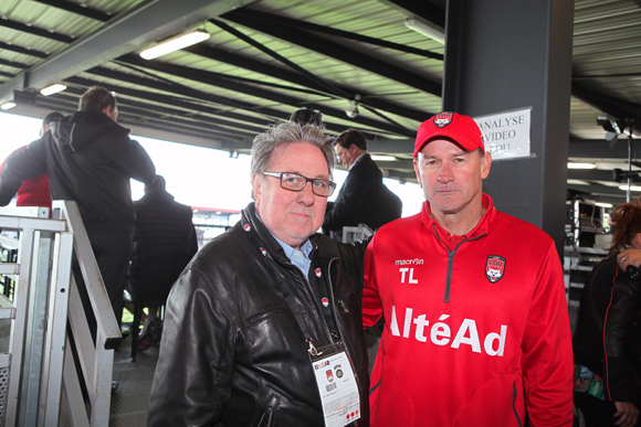 19. Jean-Marie Nauleau et Tim Lane, manager général du Lou-Rugby