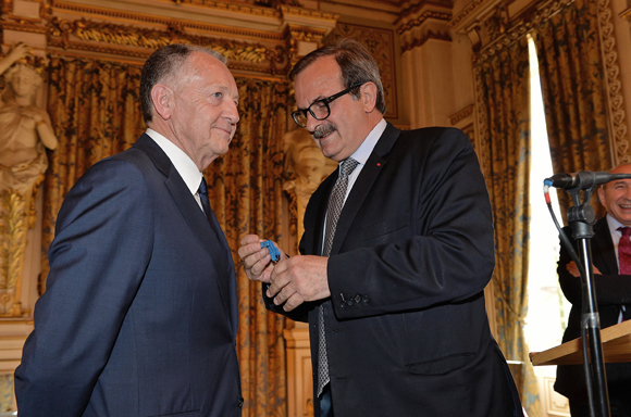 Jean-Michel Aulas, officier dans l’Ordre National du Mérite