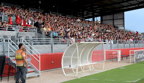 Matmut Stadium. Une tribune supplémentaire pour les supporters du LOU Rugby