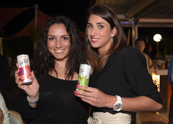 25. Anaïs et Laura