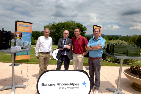 8. Eric Vernusse, Yvon Léa (Banque Rhône-Alpes), Antoine Biton (Air France) et Jean-Pierre Lorente (Selectour Afat Bleu Voyages)