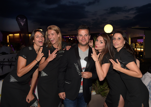 9. Dam’s et ses Girls