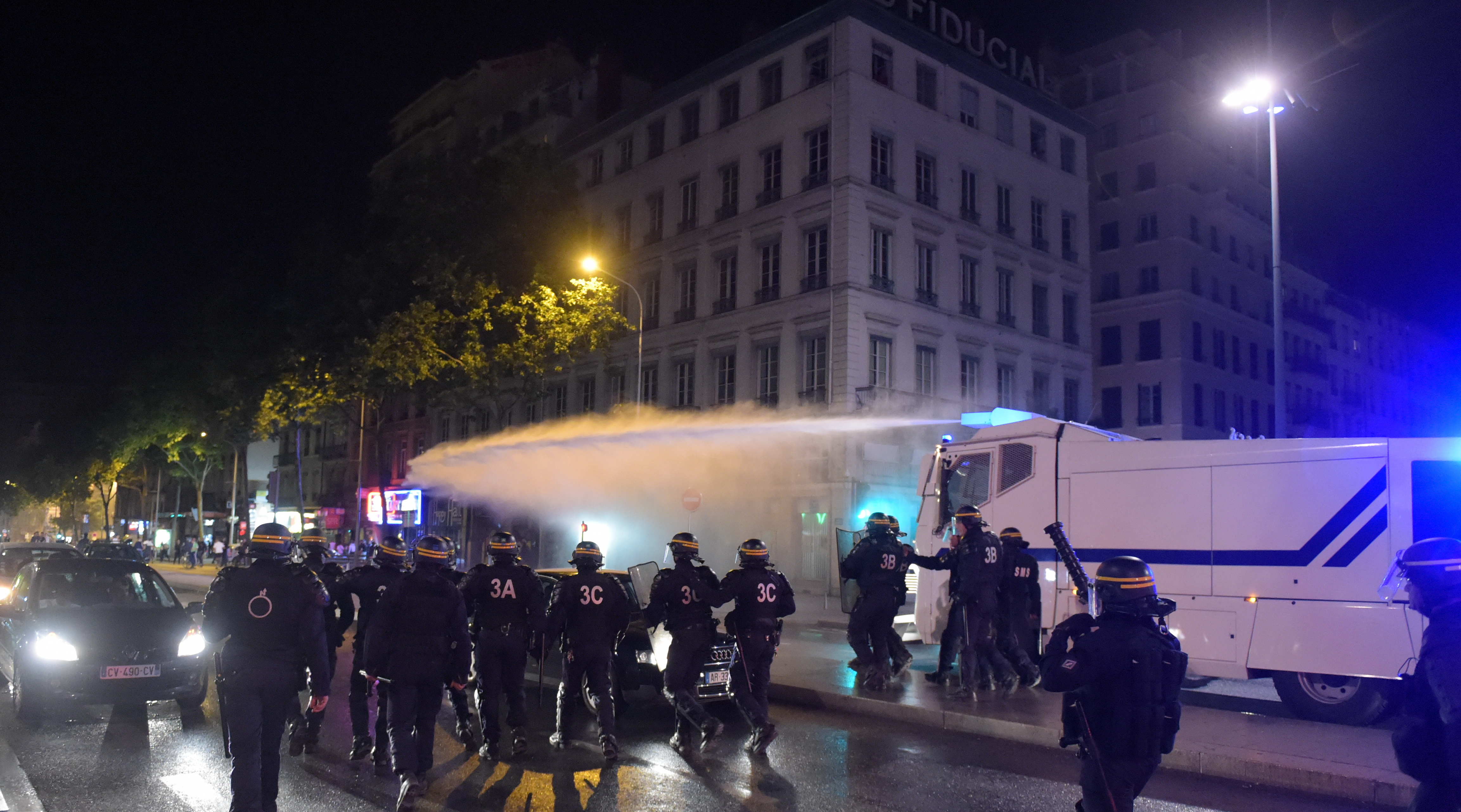 Douche froide pour les supporters algériens