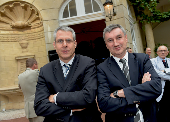 33. Les députés Philippe Meunier et Christophe Guilloteau