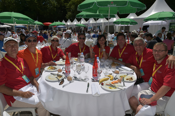 7. Le Club affaires du Gouverneur