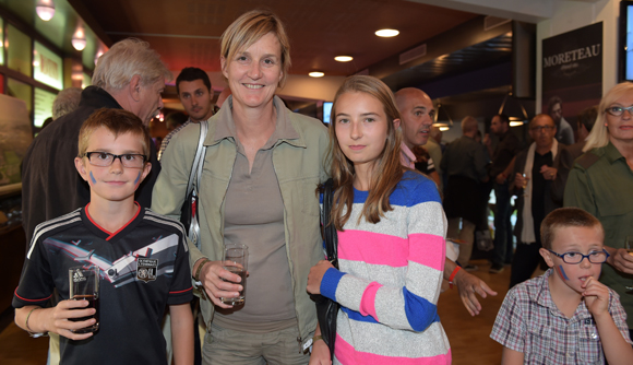 11. Isabelle Loisy ses enfants Mathias et Léa