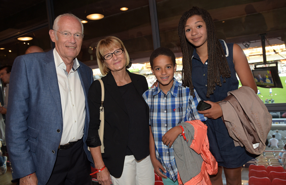 17. Alain Jeannot, conseiller général, son épouse Danielle, leurs enfants Tristan et Gaïa